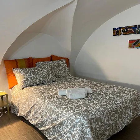 Due Passi Dal Centro Apartament Katania