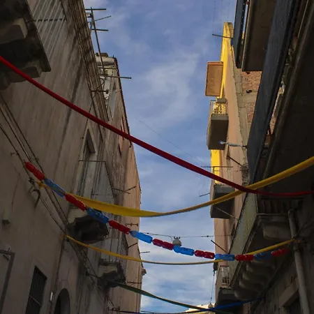 Due Passi Dal Centro